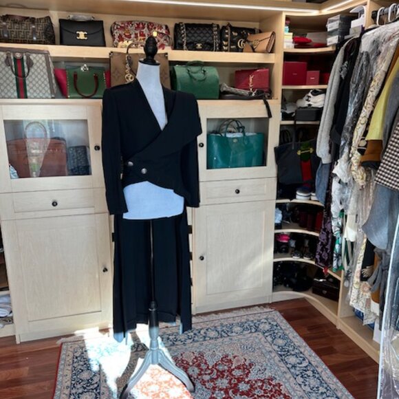 Alexander McQueen Black Jacket/Coat Retails for $3,745.00 Size 44 - Picture 6 of 9